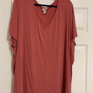 Women’s plus size T-shirt